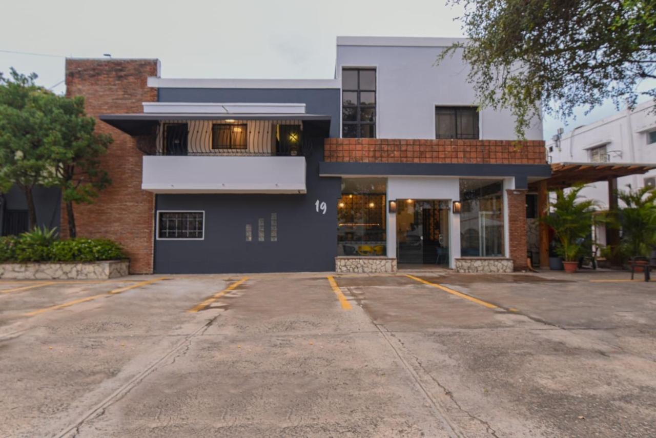 Ph 19 Guesthouse Hotel In Gazcue Santo Domingo Ngoại thất bức ảnh