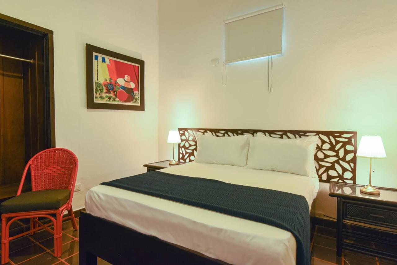 Ph 19 Guesthouse Hotel In Gazcue Santo Domingo Ngoại thất bức ảnh
