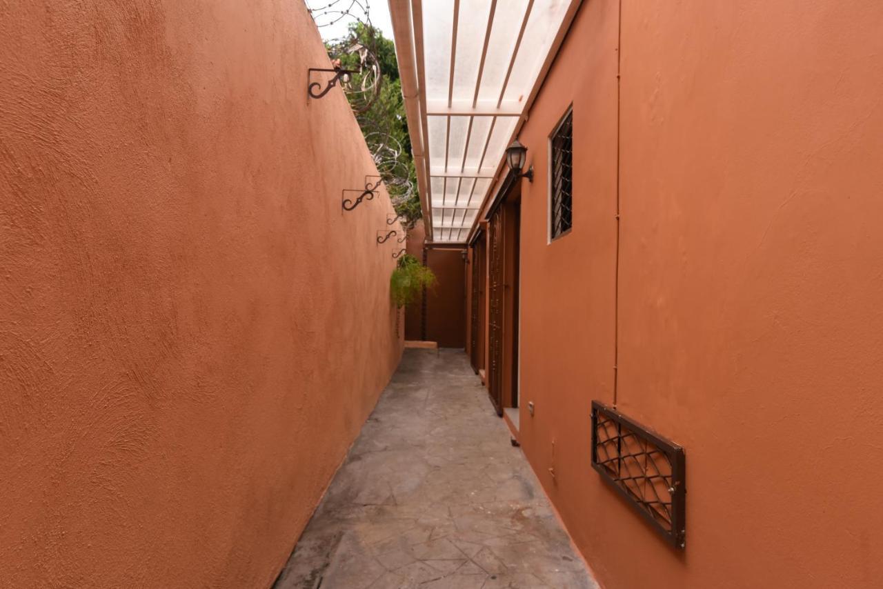 Ph 19 Guesthouse Hotel In Gazcue Santo Domingo Ngoại thất bức ảnh