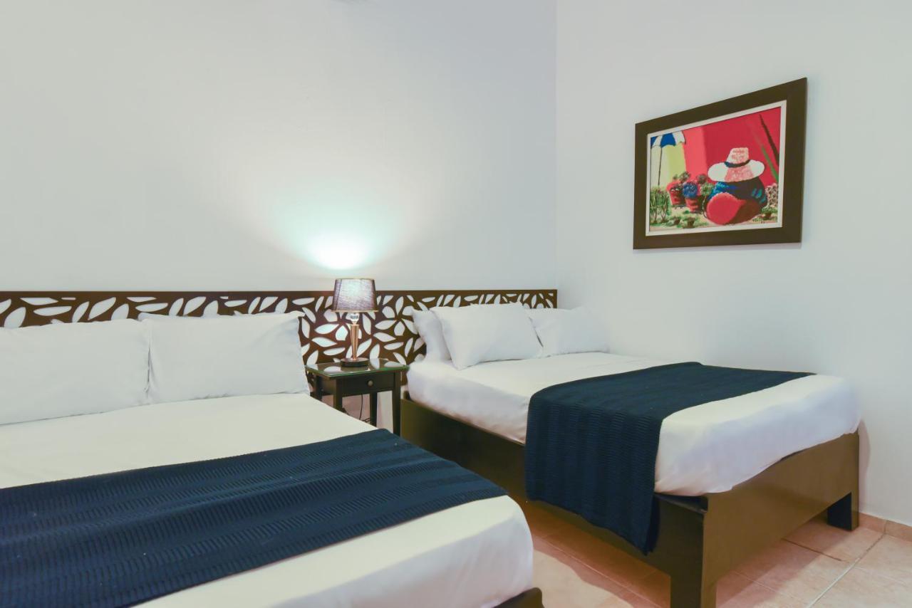 Ph 19 Guesthouse Hotel In Gazcue Santo Domingo Ngoại thất bức ảnh