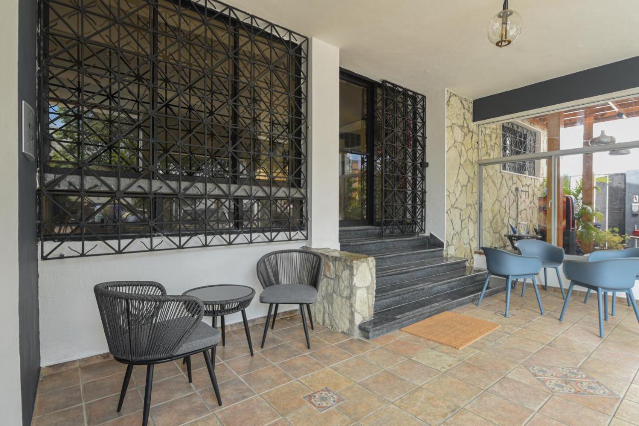 Ph 19 Guesthouse Hotel In Gazcue Santo Domingo Ngoại thất bức ảnh