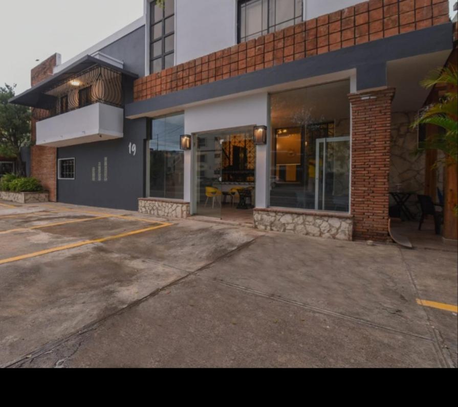 Ph 19 Guesthouse Hotel In Gazcue Santo Domingo Ngoại thất bức ảnh